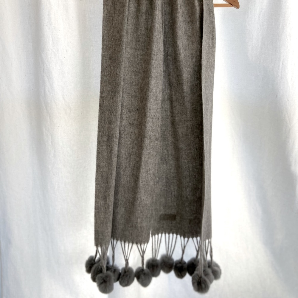 Gray Wool Scarf with Fur Detail
